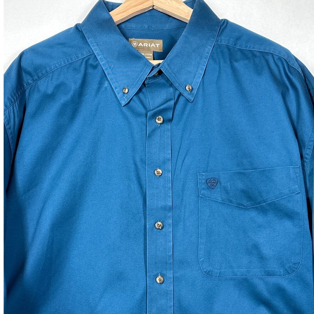 Ariat Solid Twill Classic Fit Button Down Shirt M… - image 2